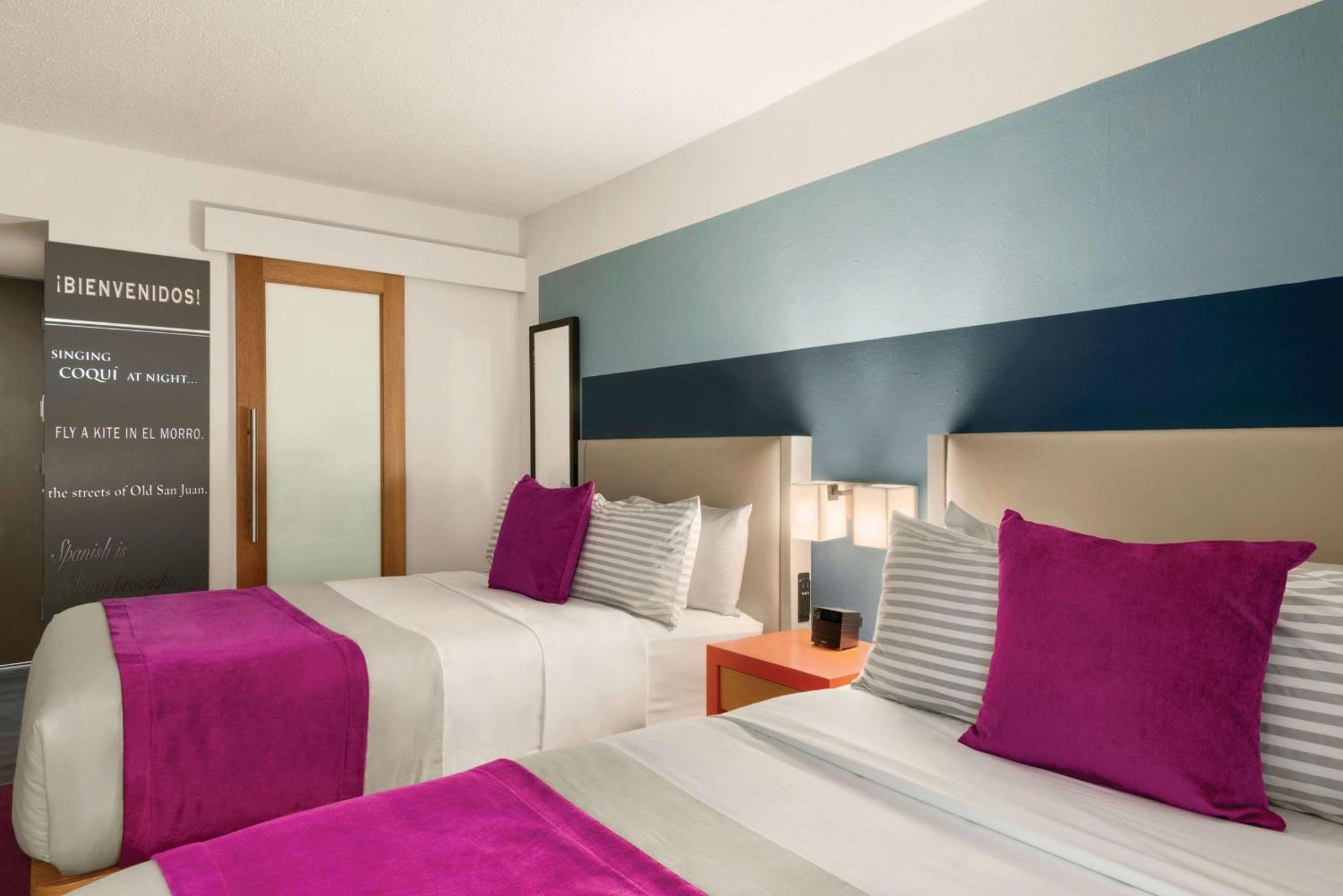 2 Full Beds Room
