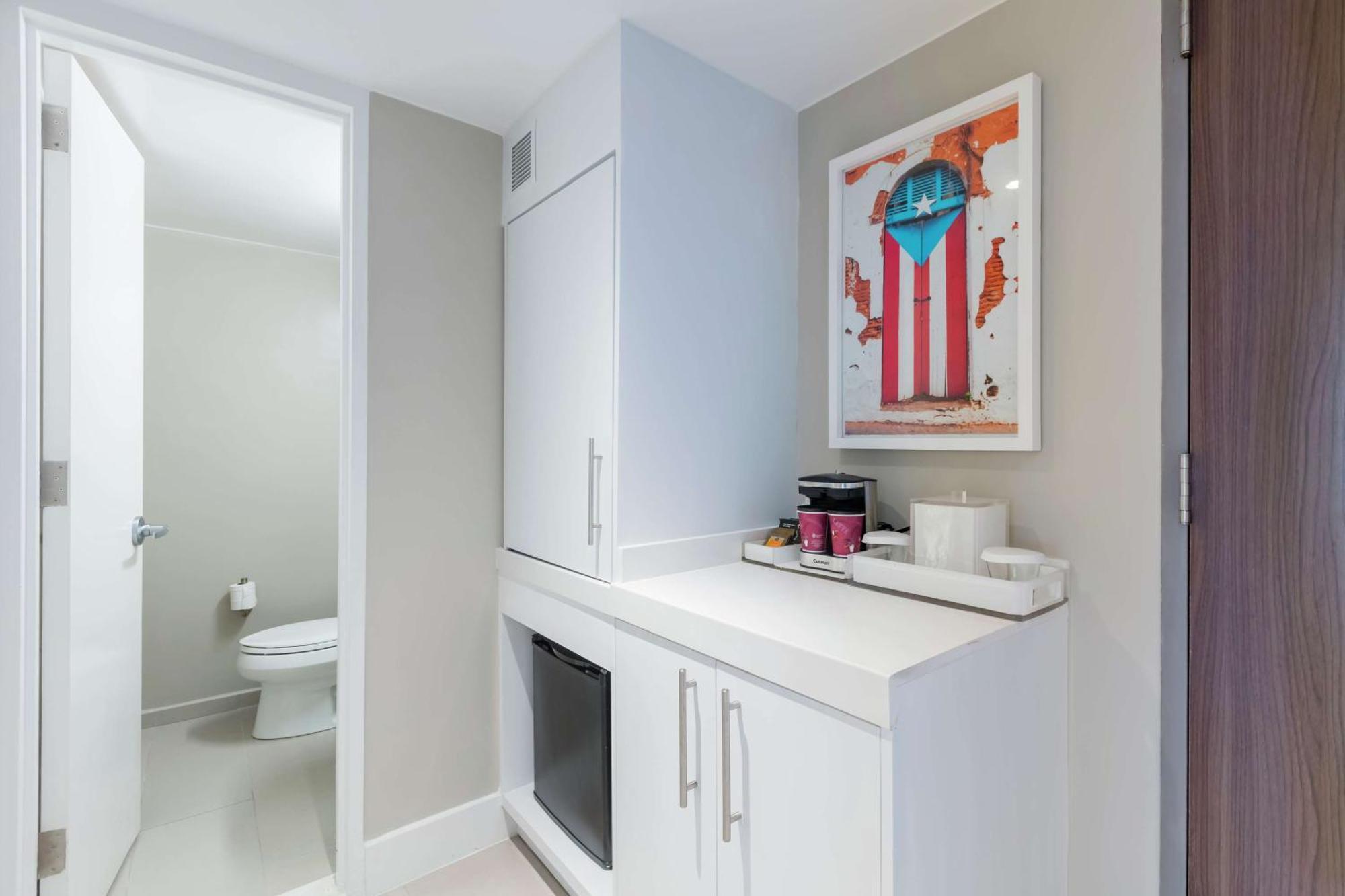 Signature Premium Double Room with Two Double Beds and Ocean View