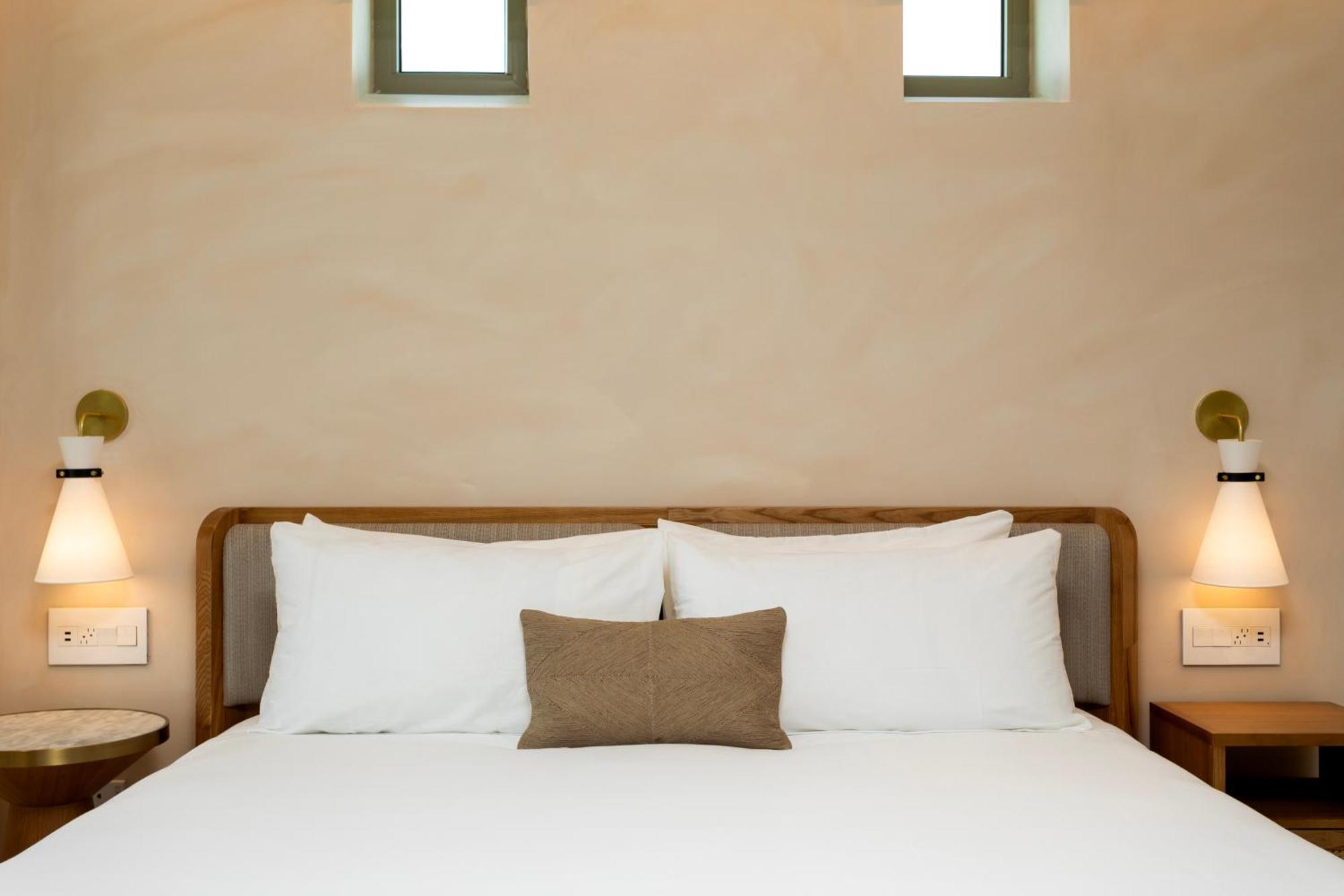 Deluxe King Room Interior