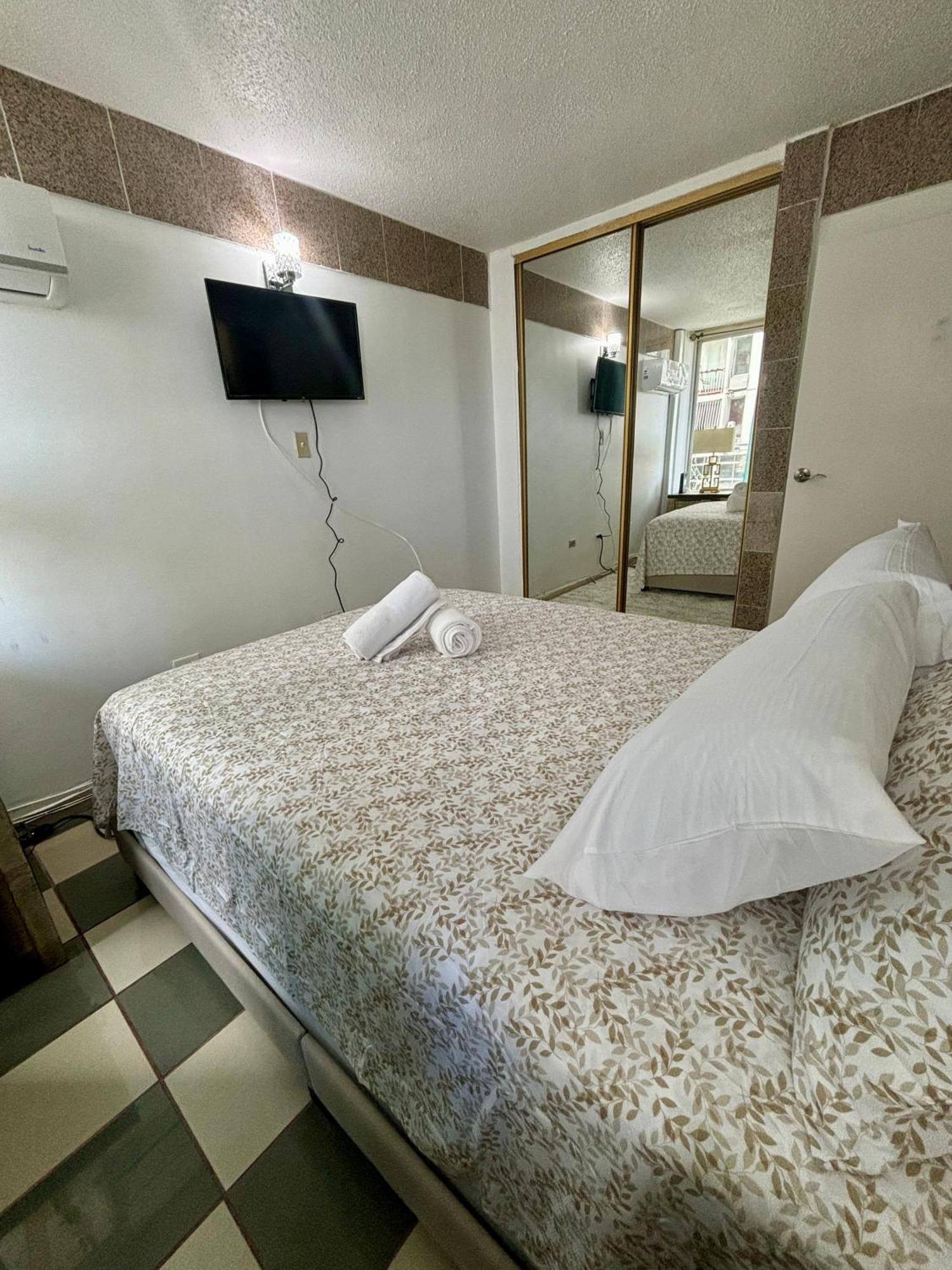 One-Bedroom Deluxe Apartment
