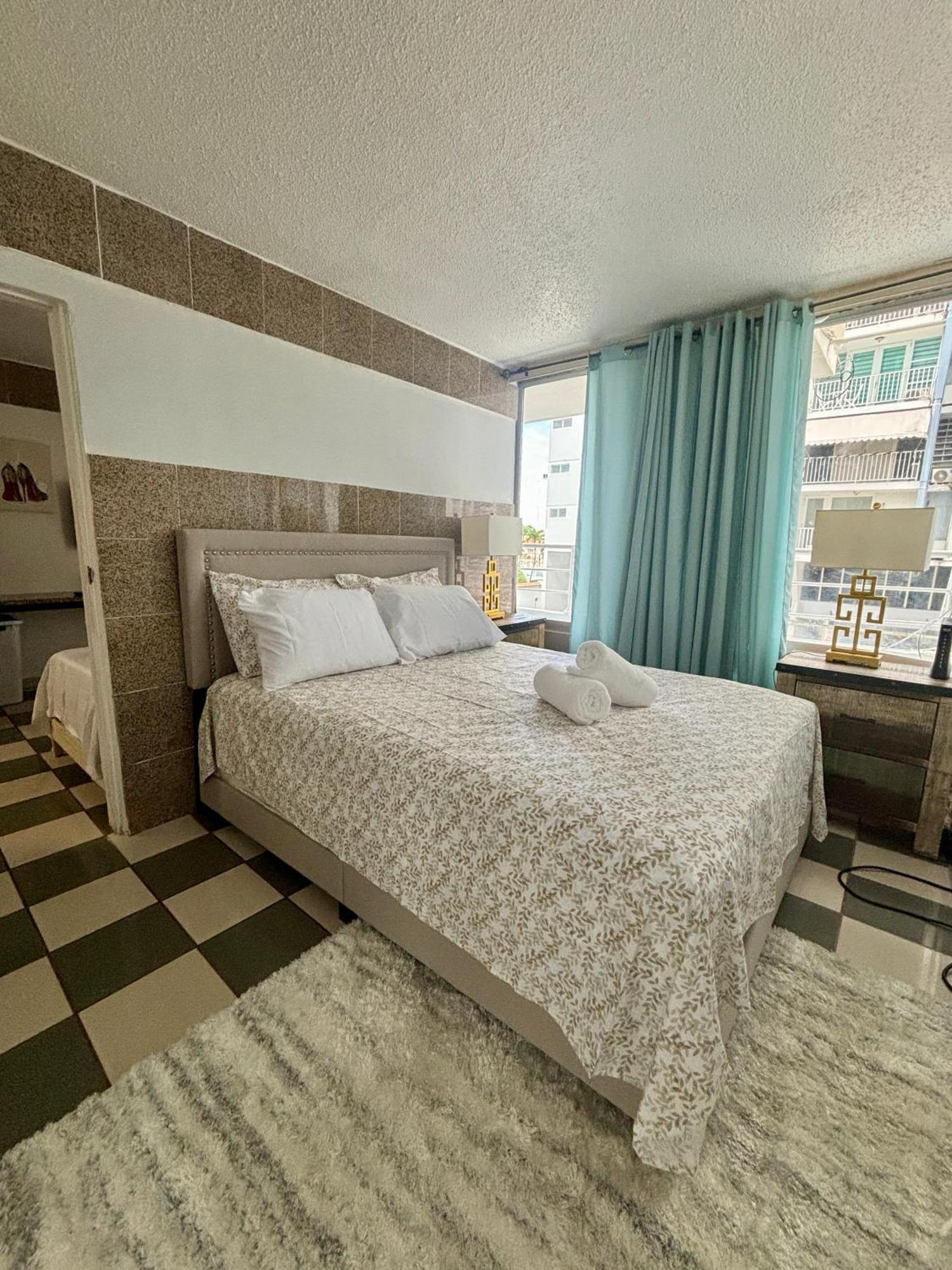One-Bedroom Deluxe Apartment