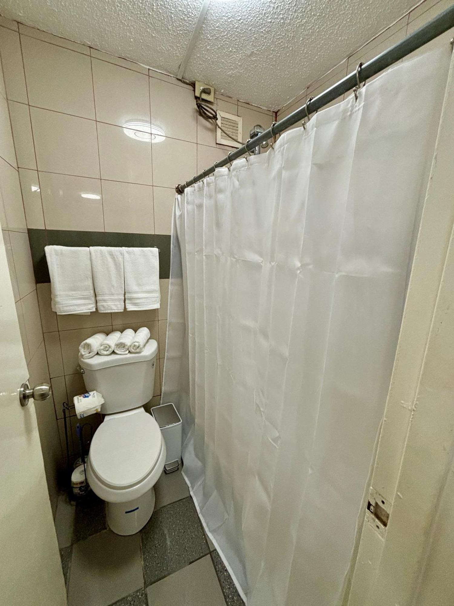 One-Bedroom Deluxe Apartment