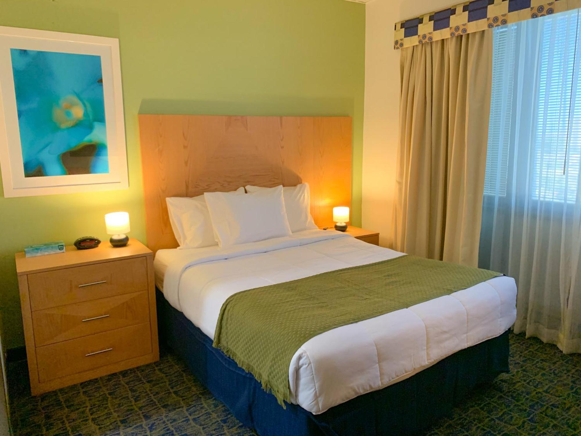 Queen Room