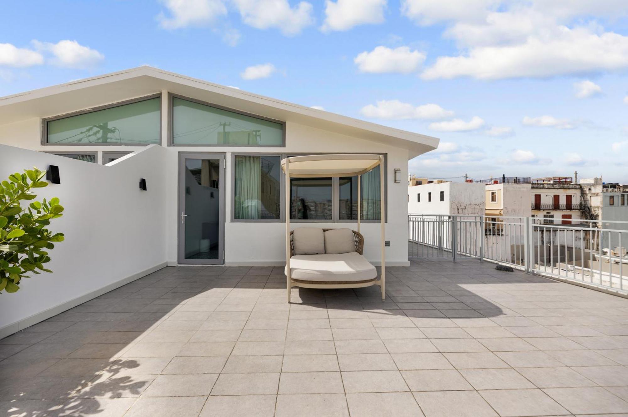 Junior Suite Balcony