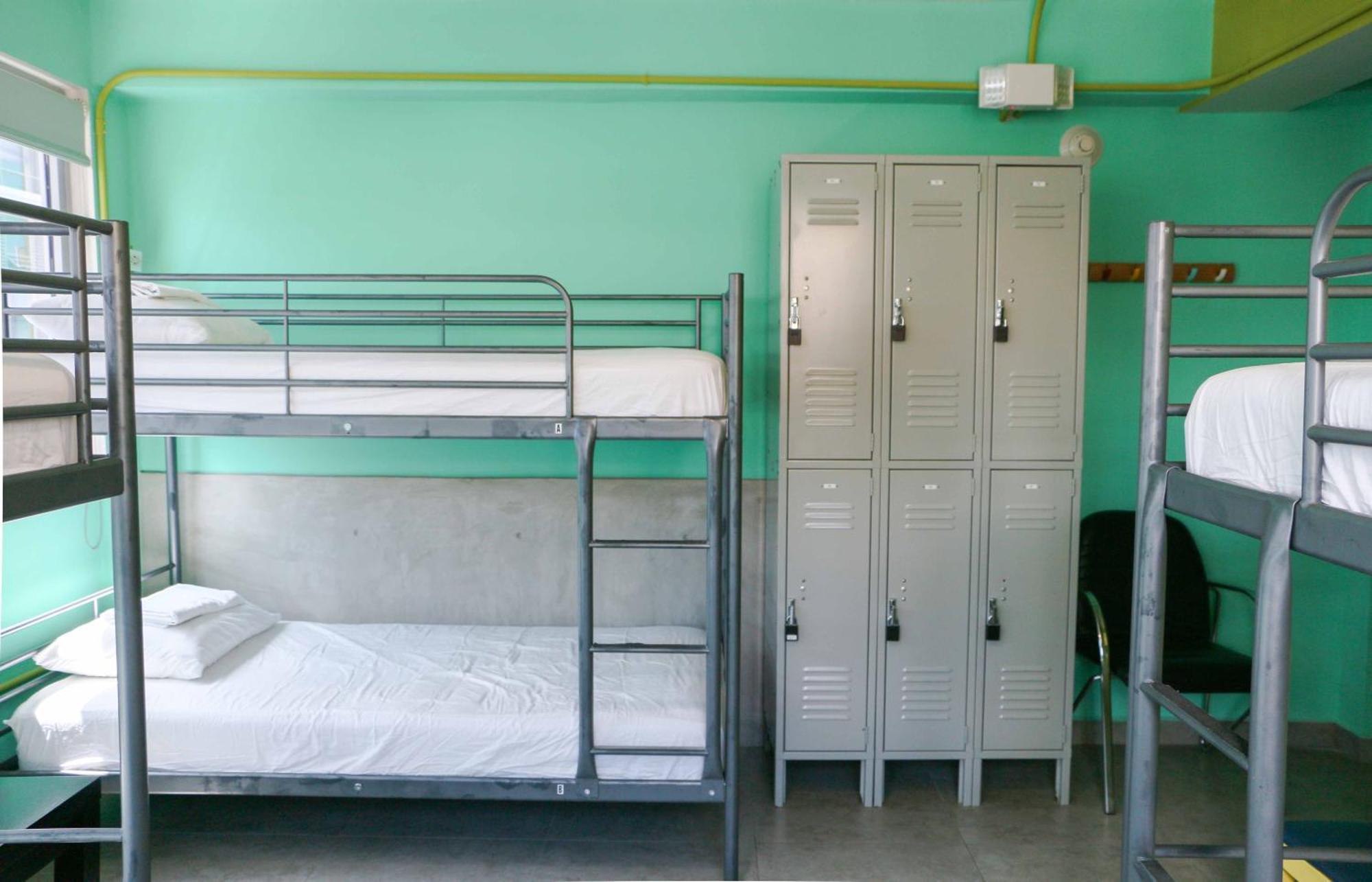 Bed 6-Bed Female Dormitory Room