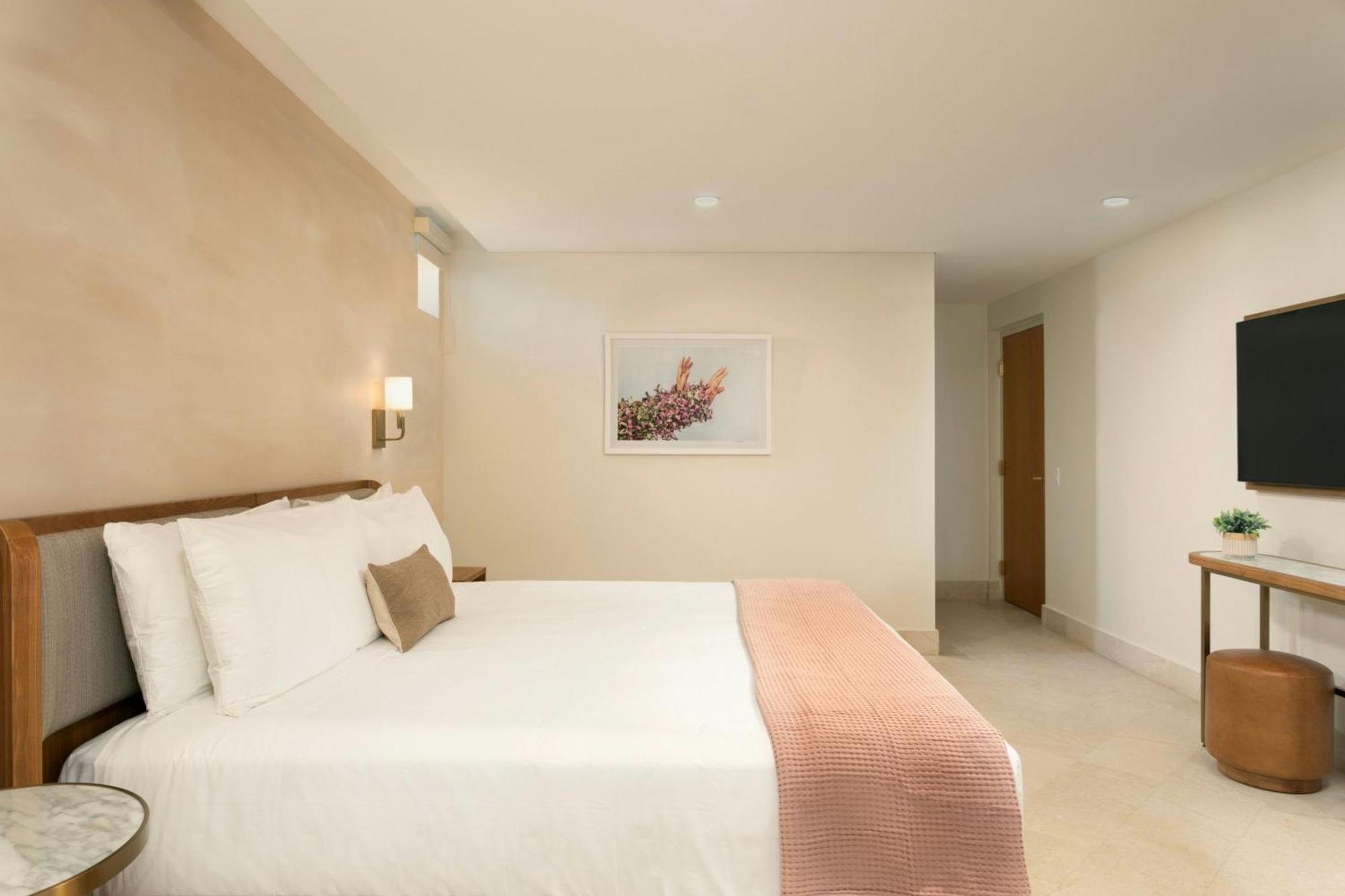 Superior Queen Room Interior