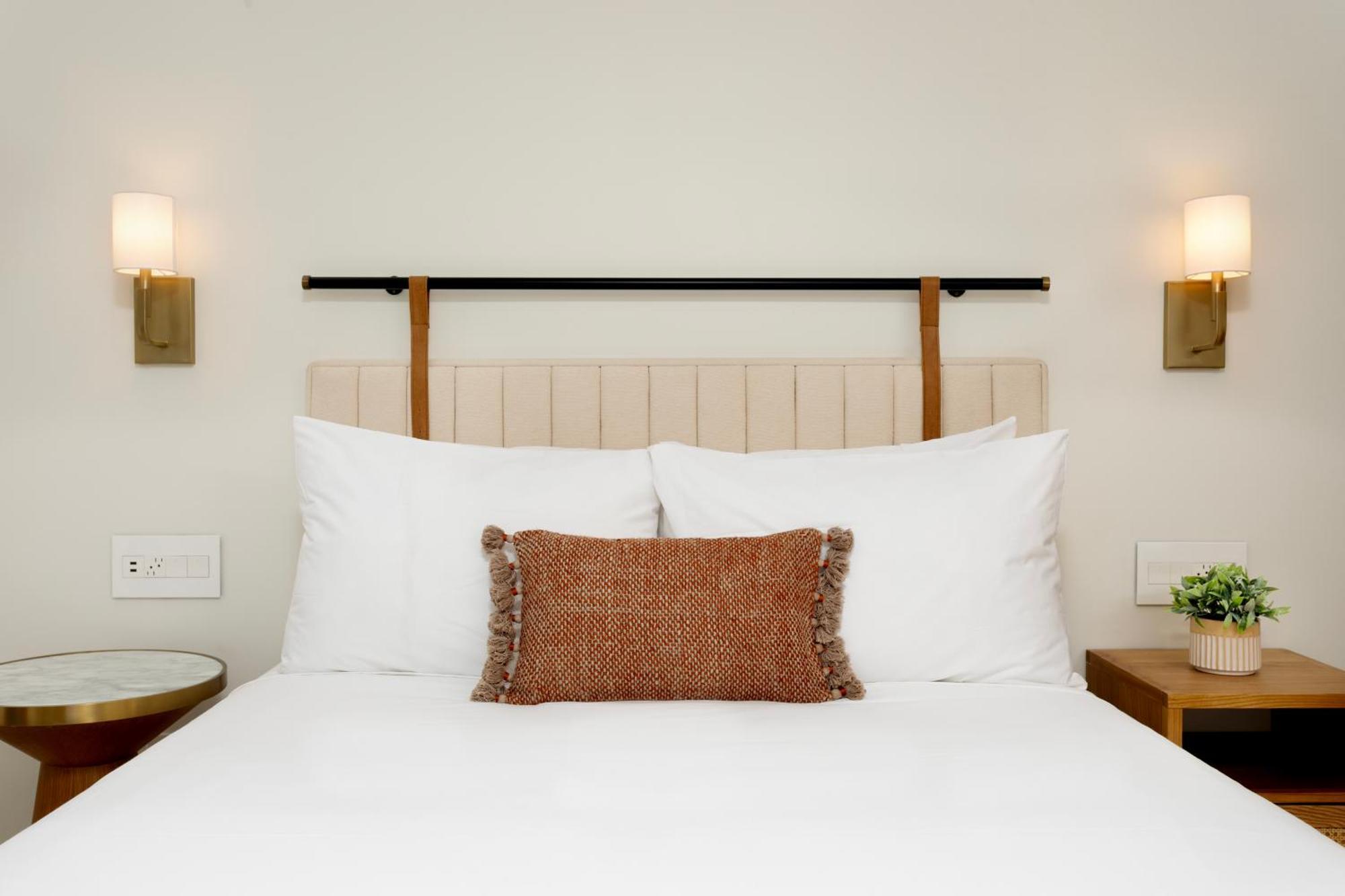 Superior Queen Room Interior