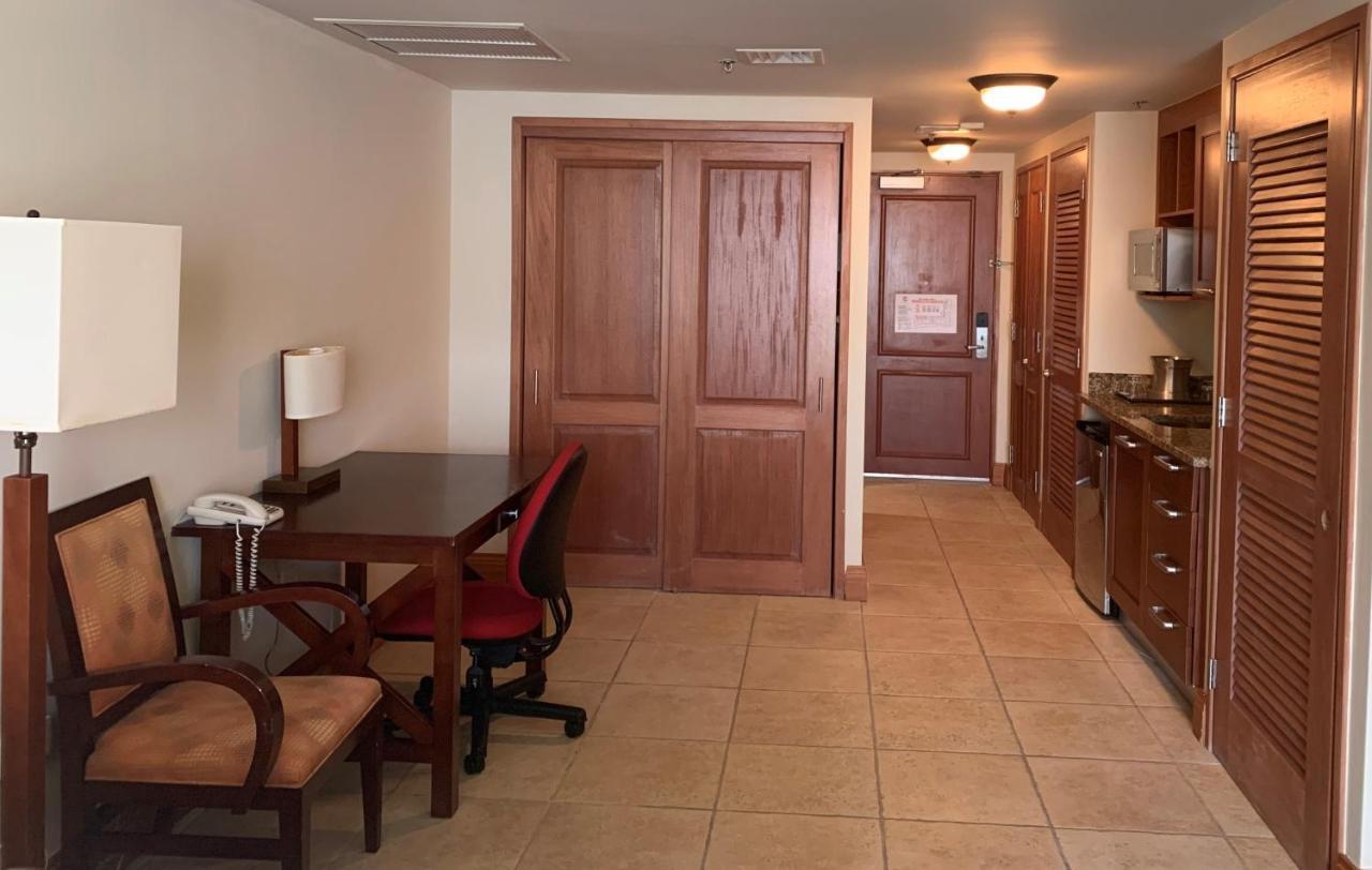Deluxe Studio Suite