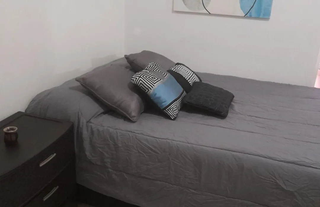 Hermoso Apartamento Frente Aeropuerto De Isla Verde-1