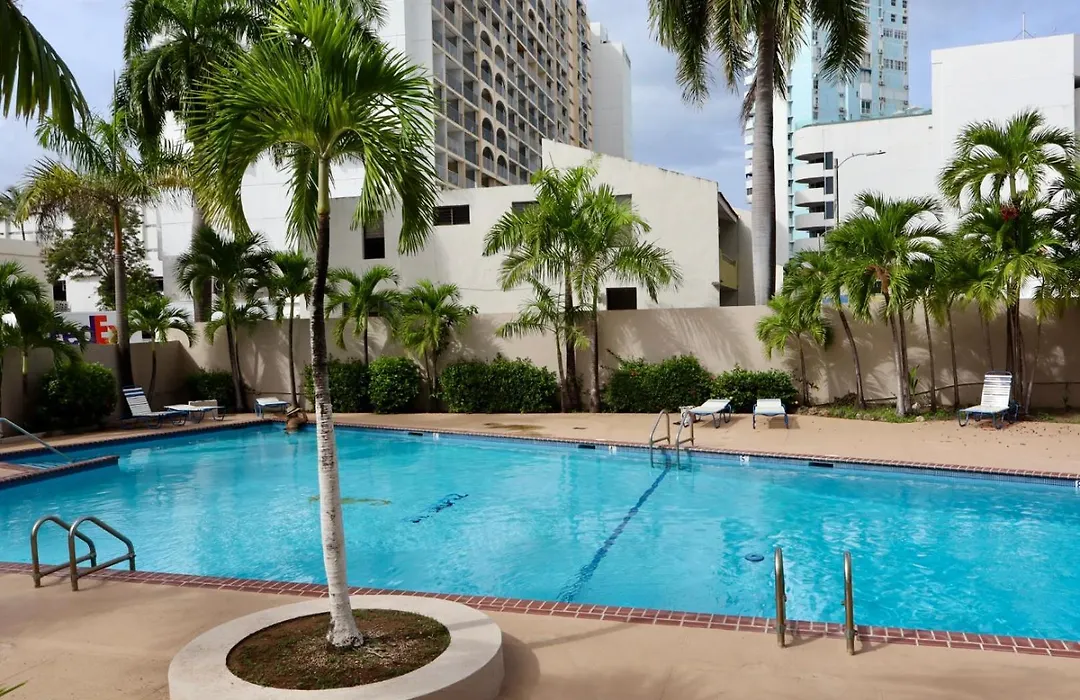 Isla Verde Modern Apartment With Pool-1