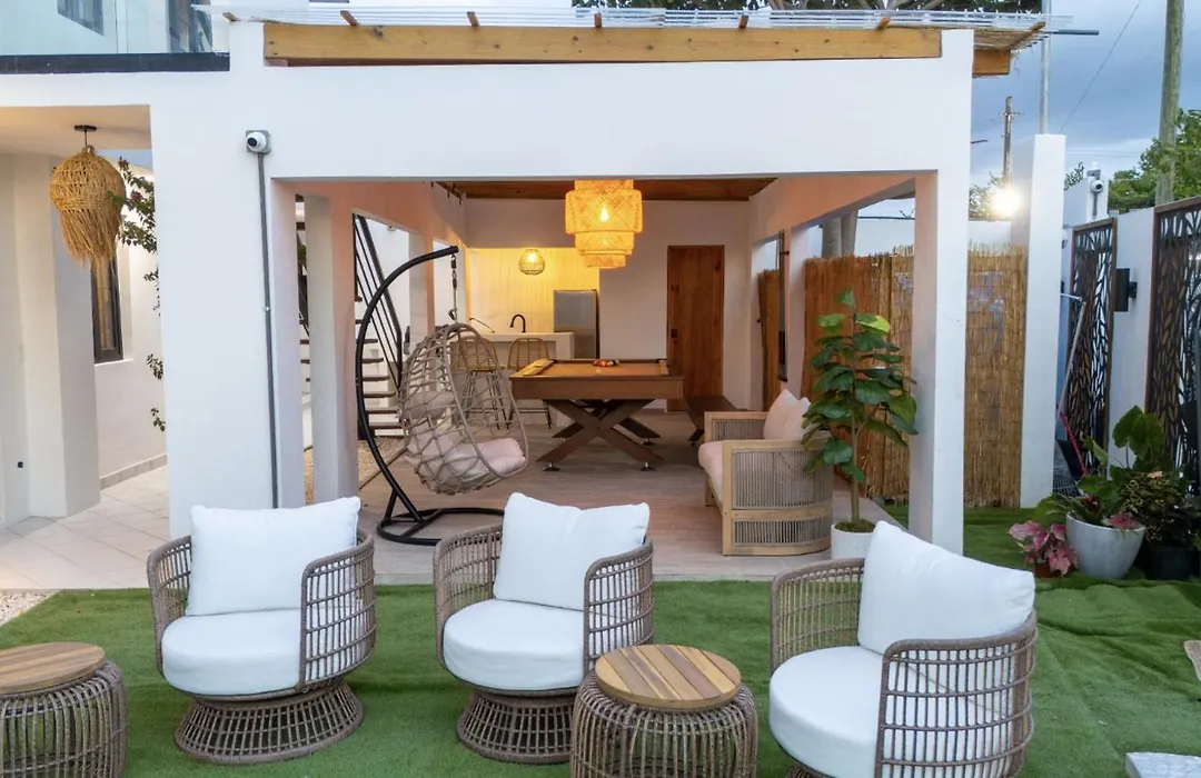 Rooftop Couples Suites At Ocean Park Beach Club-1