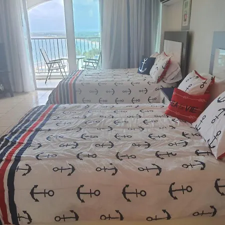 Isla Verde Studio-2