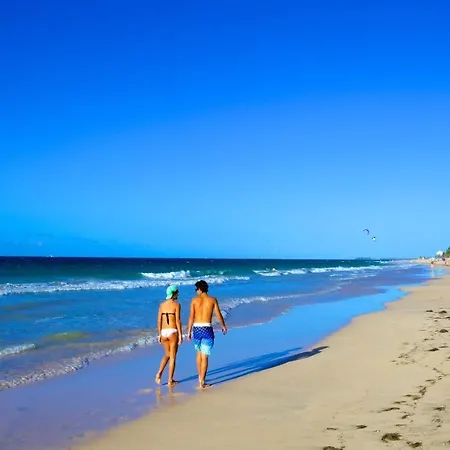 2 Bdr Beach Apartment, Generator Parking Included-2