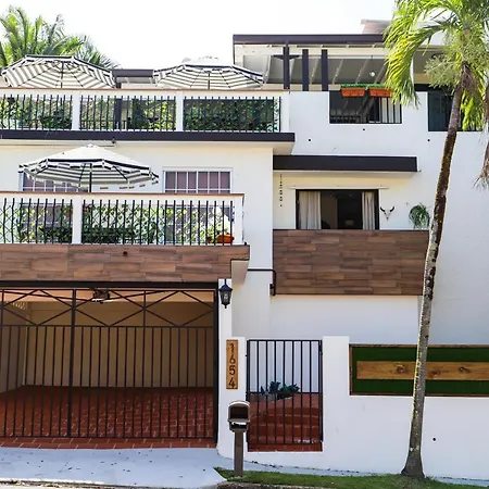 Private Rooms In Duplex Home 4 Bath Fq Beds 1-3Ppl-2