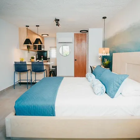 Condado Beach-Pool Front Jewel-2