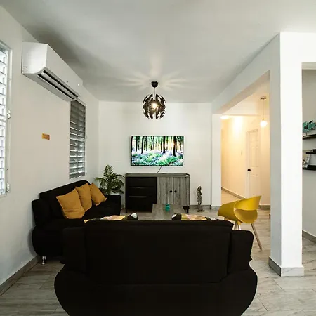 Entire Vacation Home In San Juan - Fits 10-2