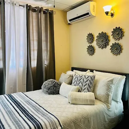 Bluebreeze - Cozy Apartment Near Airport-2