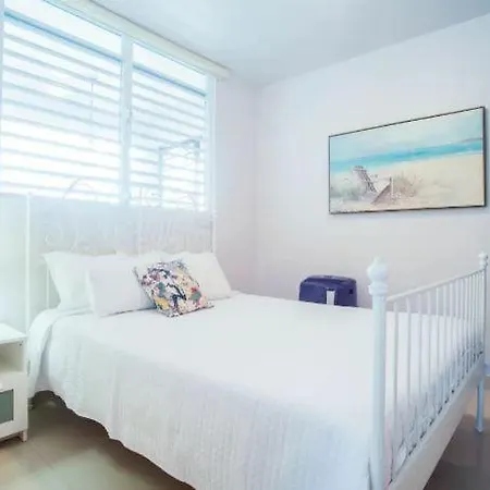 103-Delightful Gem In The City, Close To The Beach With Free Parking-2