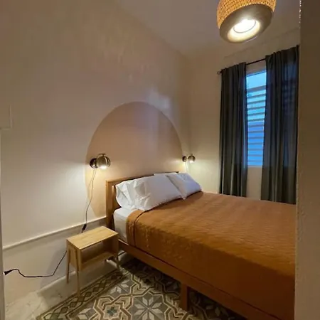 Chic And Classic Apartment In Santurce Apt 5-3