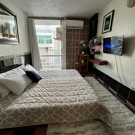 Downtown Isla Verde Luxe Apartment With Pool-2