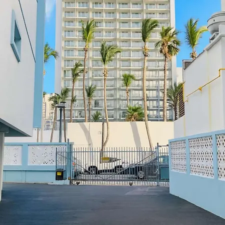 Beachfront Stella Maris Apt On Condado Ave-3