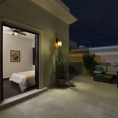 Decanter Hotel-2