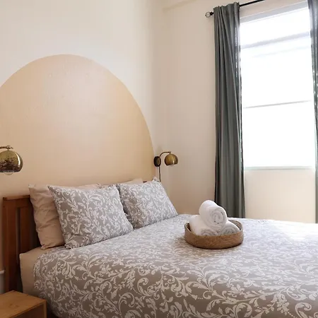 Chic And Classic Apartment In Santurce Apt 5-2