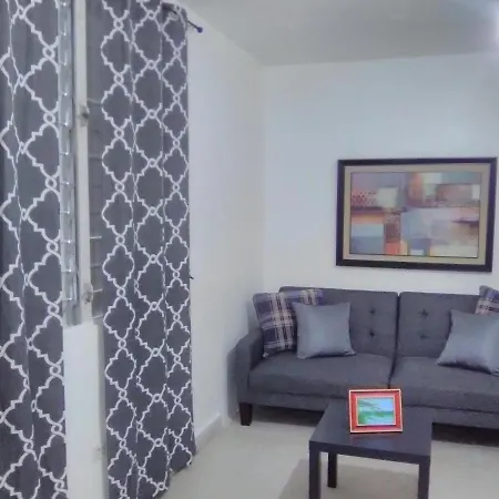 Hermoso Apartamento Frente Aeropuerto De Isla Verde-2