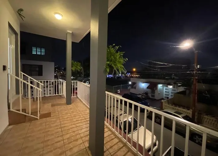 Urban Lodgings One @ Roosevelt 457 San Juan