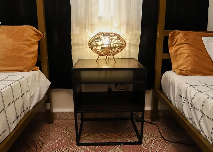 Private Rooms In Duplex Home 4 Bath Fq Beds 1-3Ppl San Juan