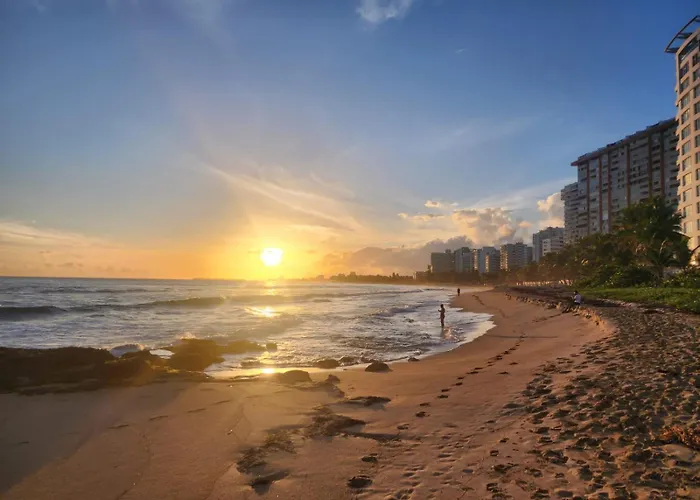Breathtaking 3-Br Beachside Apt San Juan