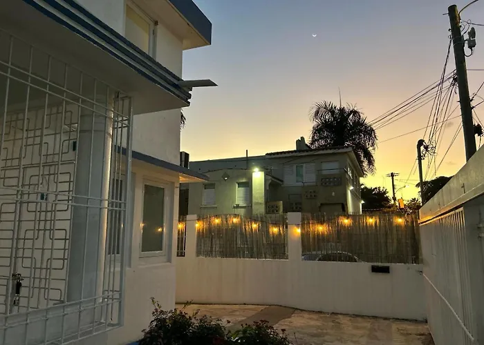 Janer House At San Juan Apartment