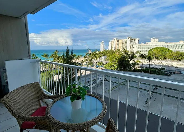 Downtown Beachfront Isla Verde Tropical Apartment San Juan
