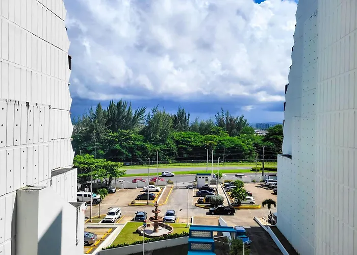 Isla Verde Beachfront- Near Foxwoods Casino San Juan