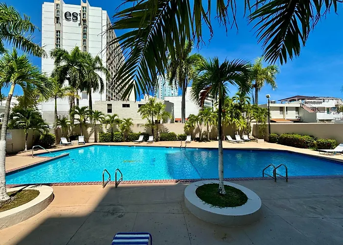 Isla Verde Modern Apartment With Pool San Juan