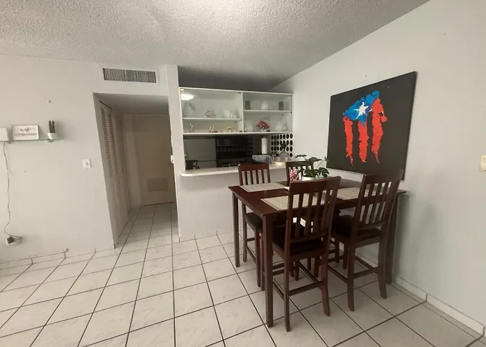 Marbella Apartments San Juan