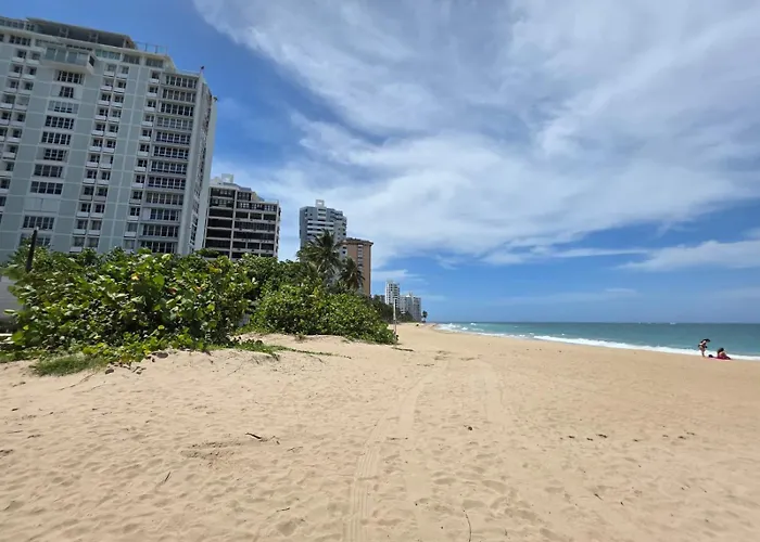Breathtaking 2-Bedroom Beachside Apartment San Juan