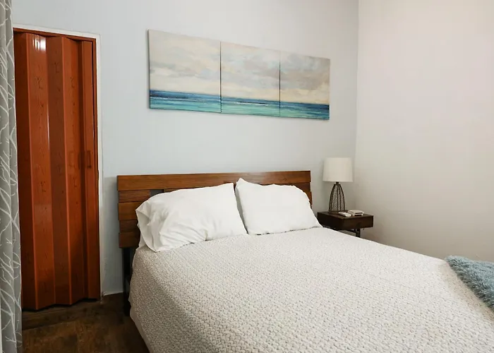 2 Bdr Beach Apartment, Generator Parking Included San Juan