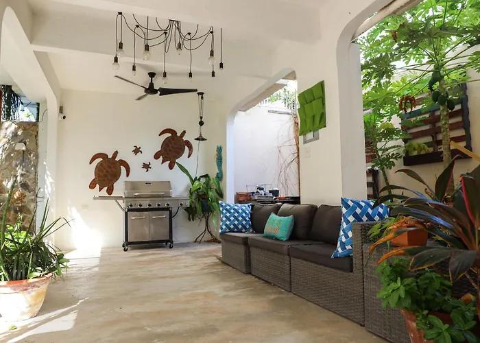 Beachside One Bedroom Apt Steps From Prime Beach Generator Parking Included San Juan
