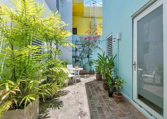 Seaside Caribbean Comfort - Between Beach And City San Juan