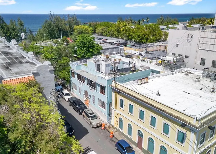 Seaside Caribbean Comfort - Between Beach And City San Juan