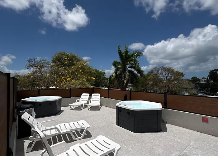 Aura House Isla Verde San Juan